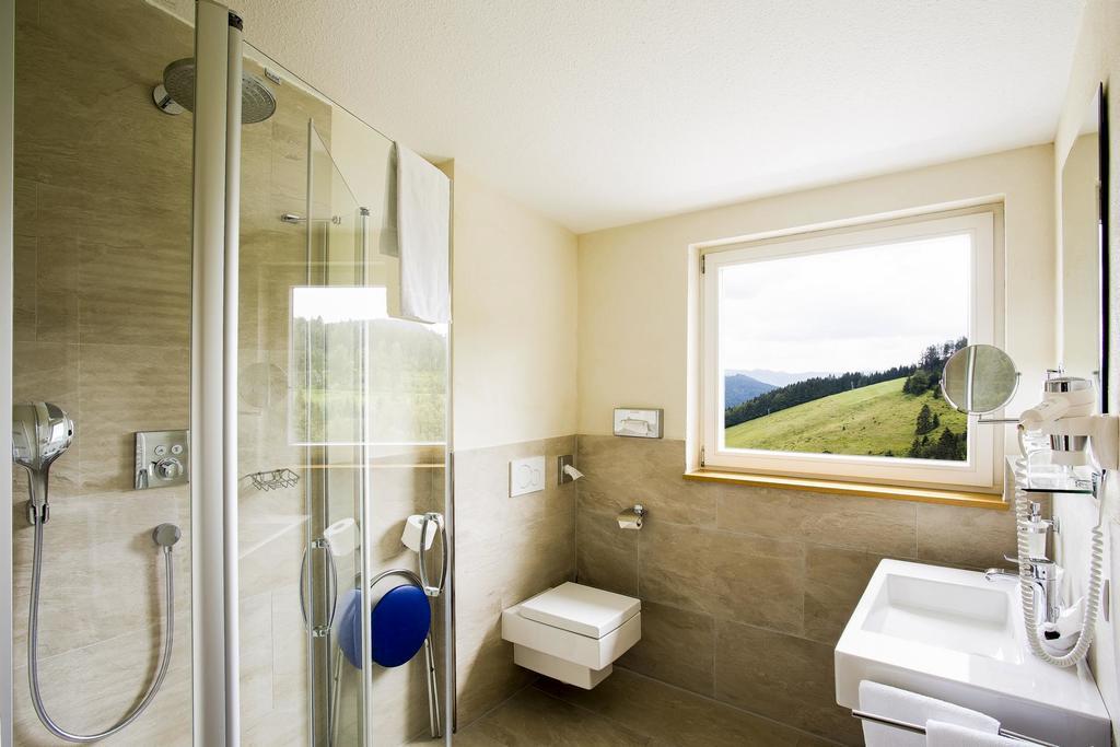 "Gutshof Lilienfein" - Medical Resort & Herbal Spa Im Suedschwarzwald Wieden Esterno foto